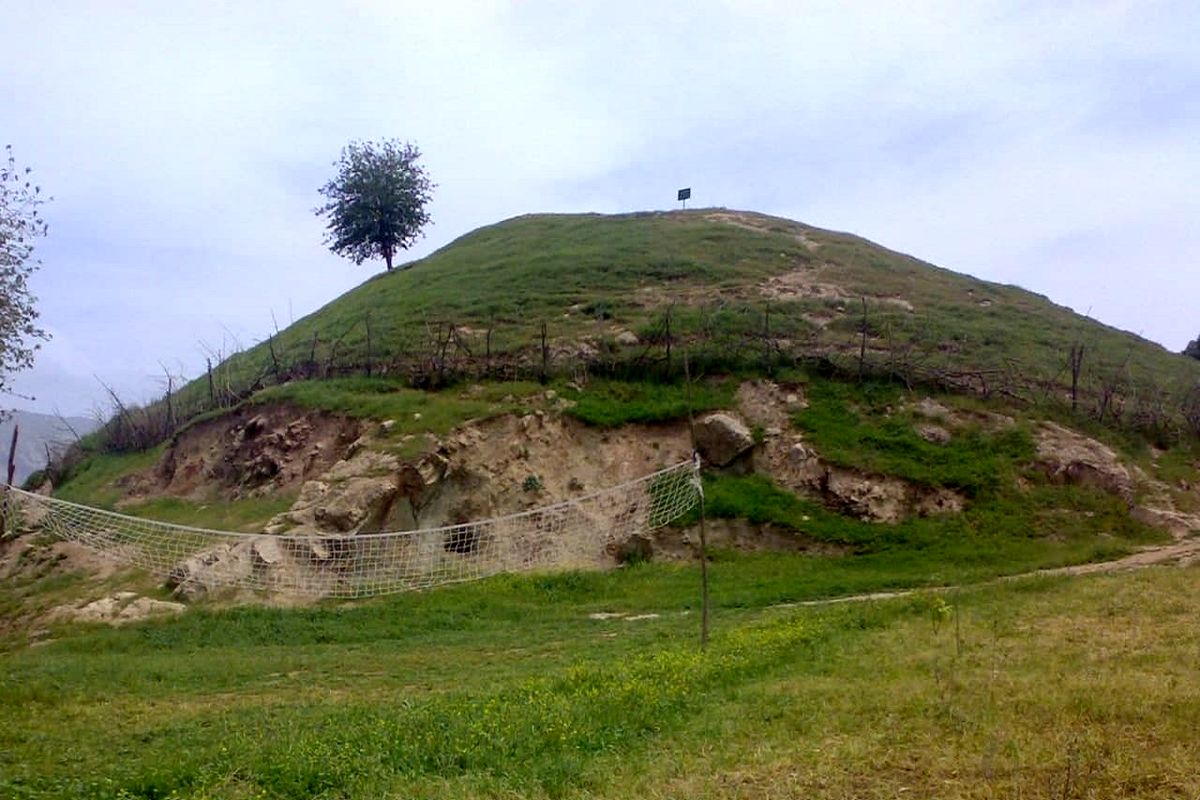 ورود دادستانی برای حفاظت از میراث ۶ هزار  ساله تپه بازگیر در مینودشت