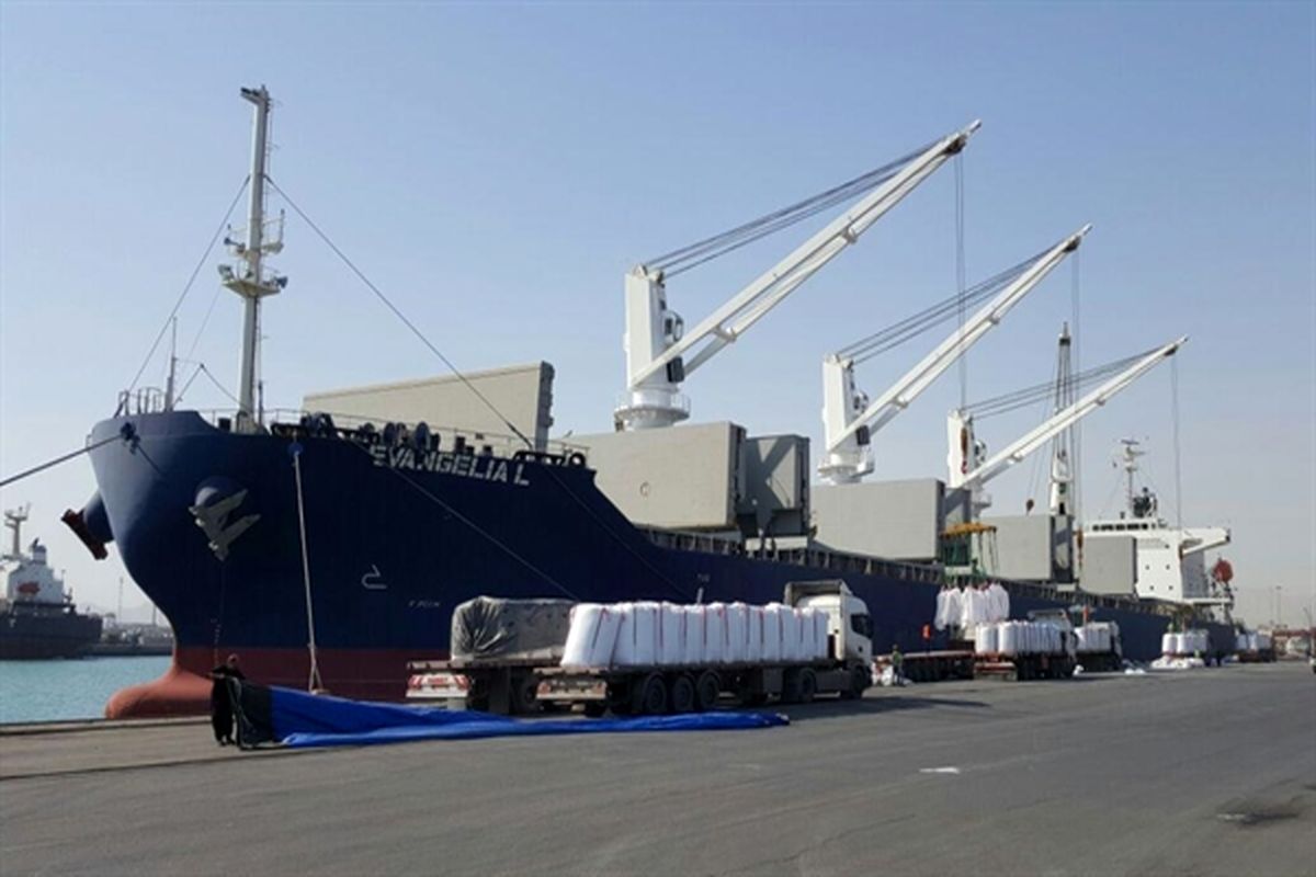 راه اندازی خط منظم کشتیرانی کانتینری بندر امام به جنوب شرق آسیا / افزایش توان رقابت‌پذیری تولیدکنندگان کالاهای صادراتی کشور و کسب سهم مناسب بازارهای منطقه
