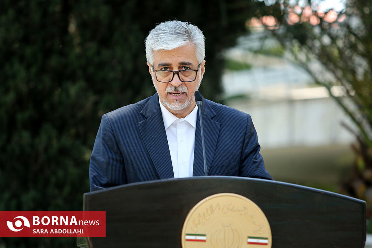 حمید سجادی: فوتبال در آسیا منتظر کسی نمی‌ماند/ دو باشگاه پرسپولیس و استقلال در ابتدای راه  حرفه‌ای شدن هستند