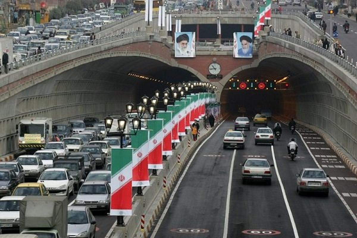 بزرگراه های تهران در ترافیک ششمین روز اردیبهشت/ آزادراه تهران _ کرج خلوت است