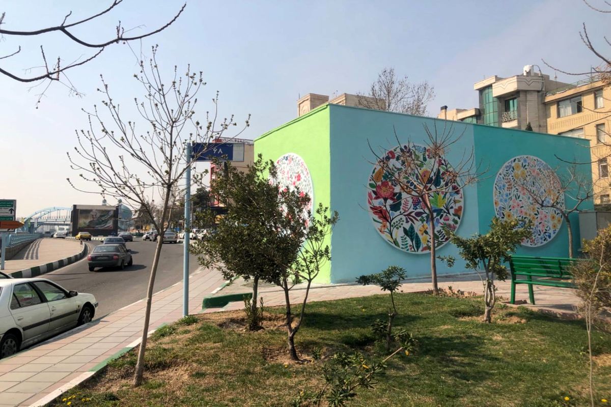 نقاشی هزار و ۲۹۰ مترمربع از جداره بزرگراه شهید سلیمانی