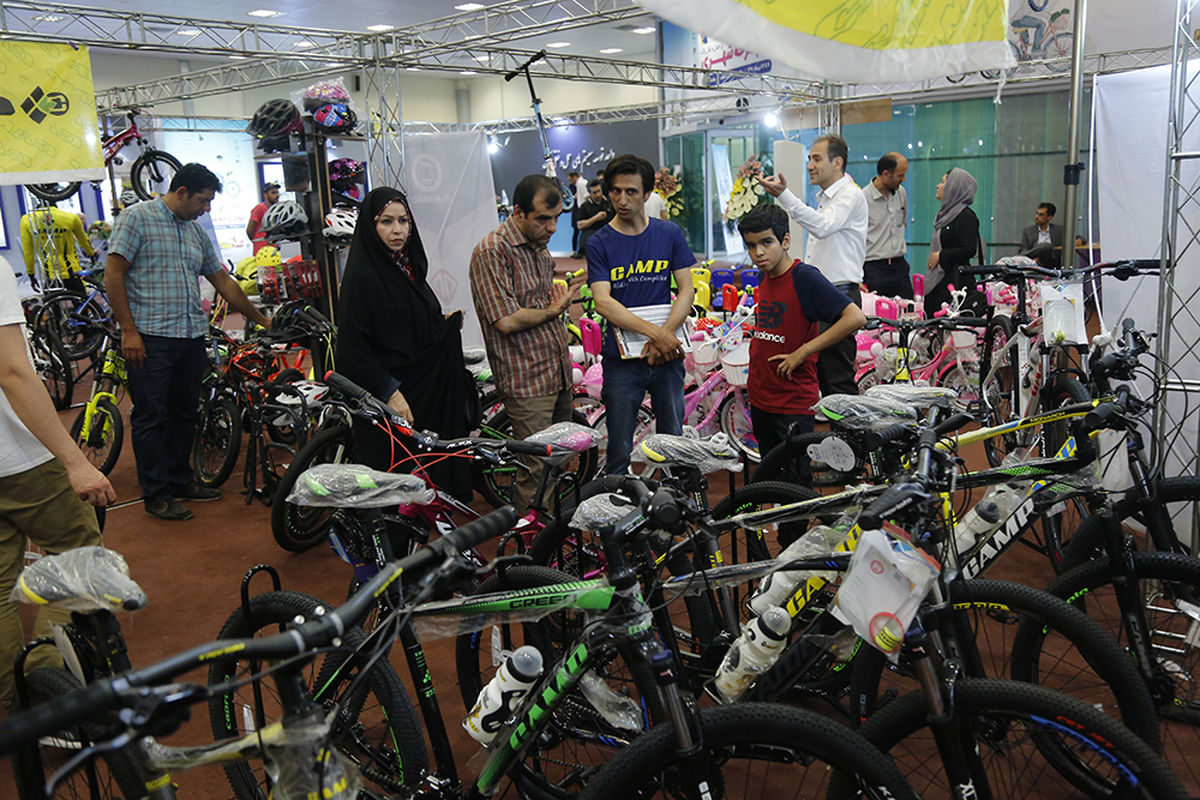 نمایشگاه دوچرخه،موتورسیکلت و قطعات یدکی در قزوین بر پا شد