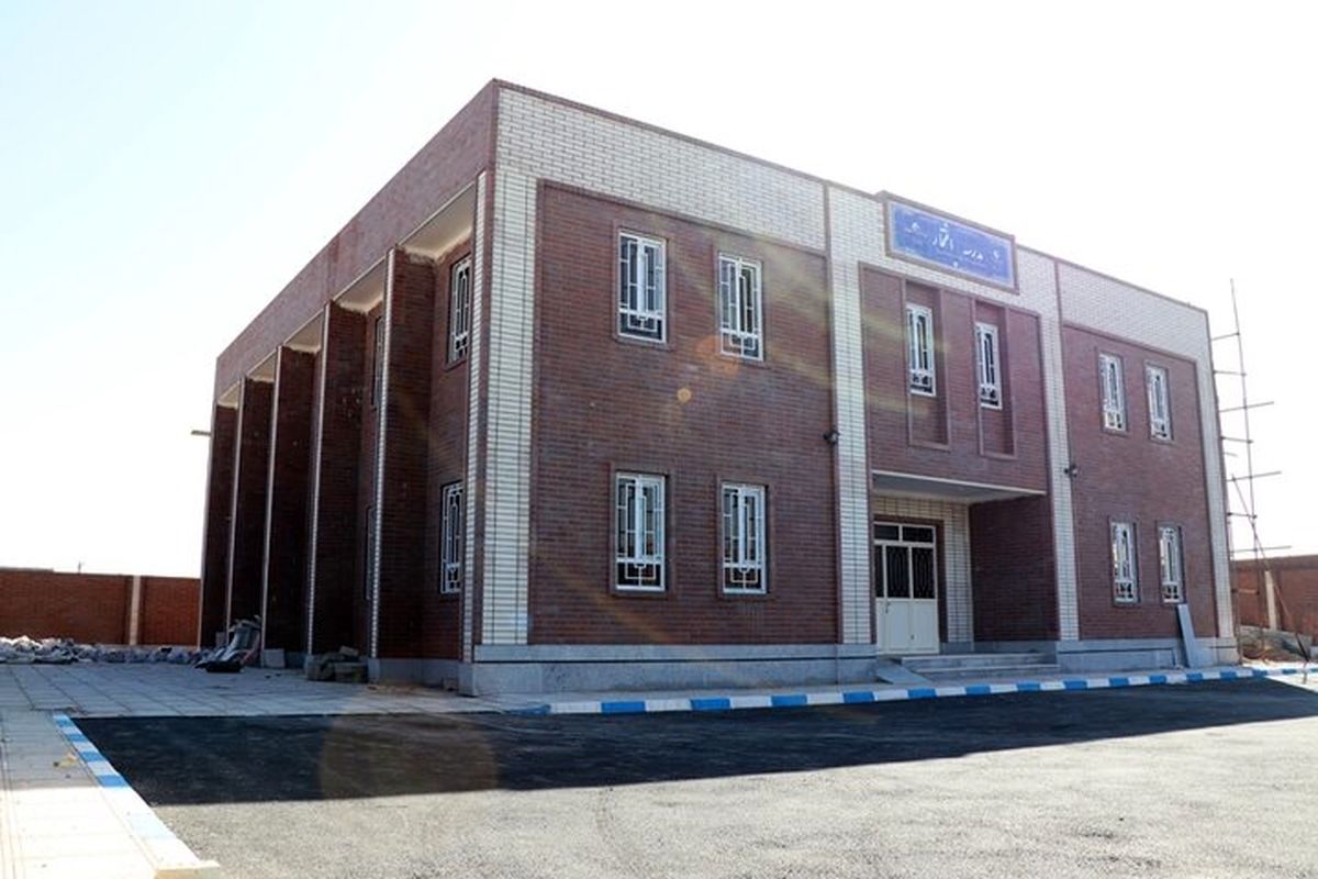 شاداب سازی ۷۰۰ مدرسه گلستان در طرح شهید عجمیان/ مدارس کانکسی گنبد کاووس تا سال ۱۴۰۳ برچیده می شود