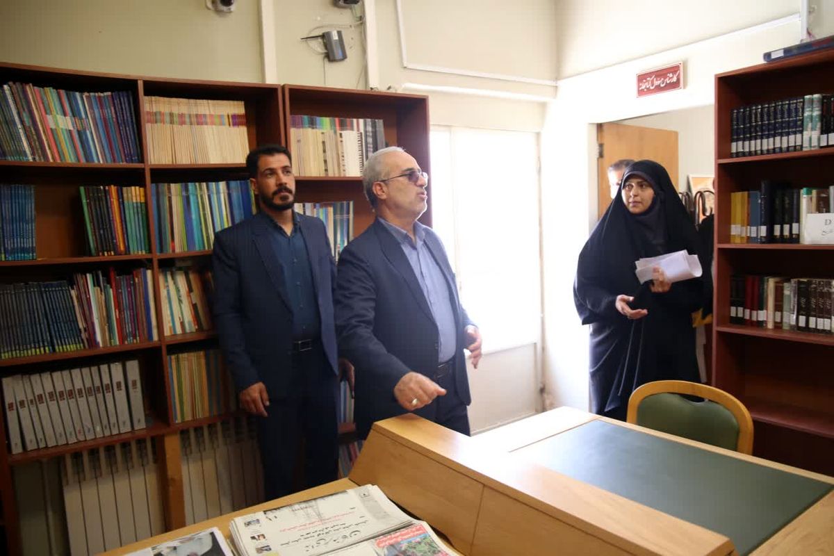 استاندار: ساختمان تاریخی مرکز اسناد کرمان باید بازسازی شود