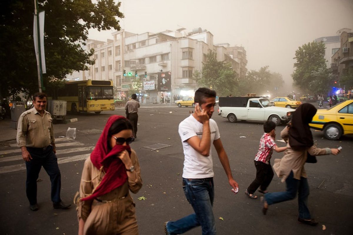 نفوذ سامانه بارشی به تهران/ کاهش نسبی هوای تهران در روز جمعه