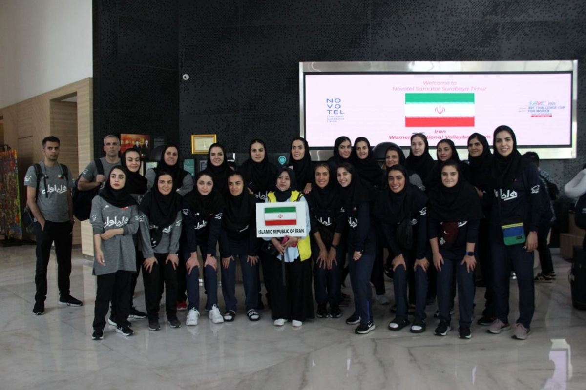 تیم ملی والیبال زنان ایران به گرسیک رسید