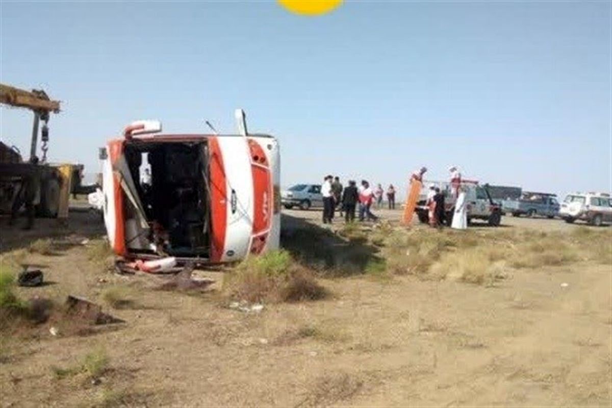 واژگونی اتوبوس عقاب اسکانیا حامل زائران عراقی در نیشابور با ۳۶ کشته و زخمی+ عکس