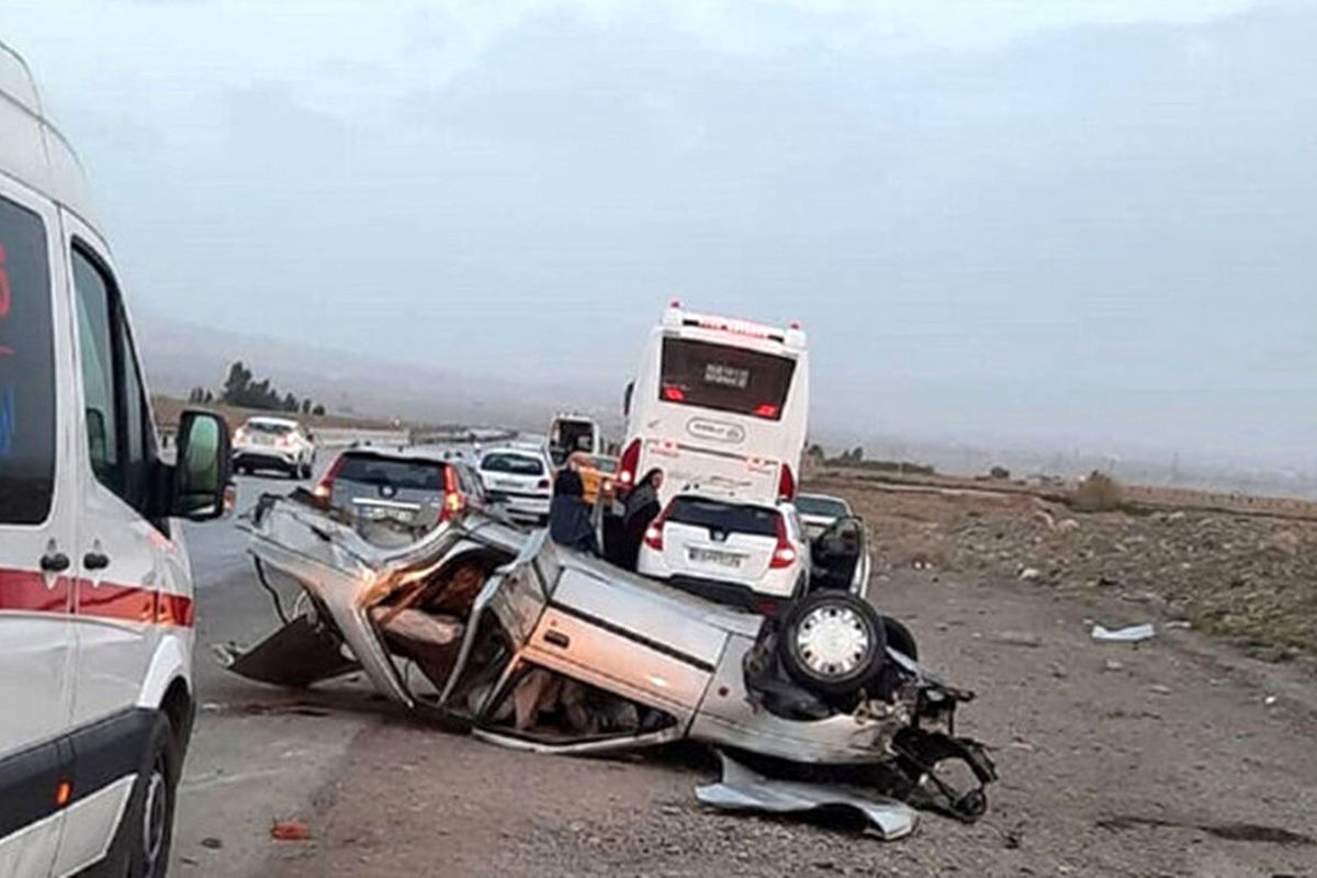 سانحه رانندگی در آزادراه تبریز-زنجان یک کشته و ۴ مصدوم برجای گذاشت