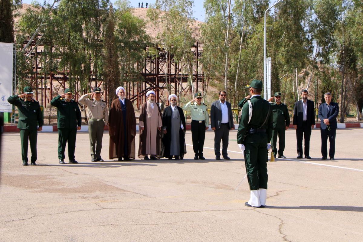 صبحگاه مشترک نیروهای مسلح در کرمان برگزار شد