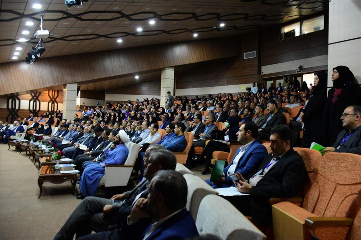 رئیس دانشگاه علوم پزشکی تبریز: همکاری بین بخشی حلقه گمشده نظام سلامت است/ لزوم بهره وری در ساختار اداری بخش بهداشت