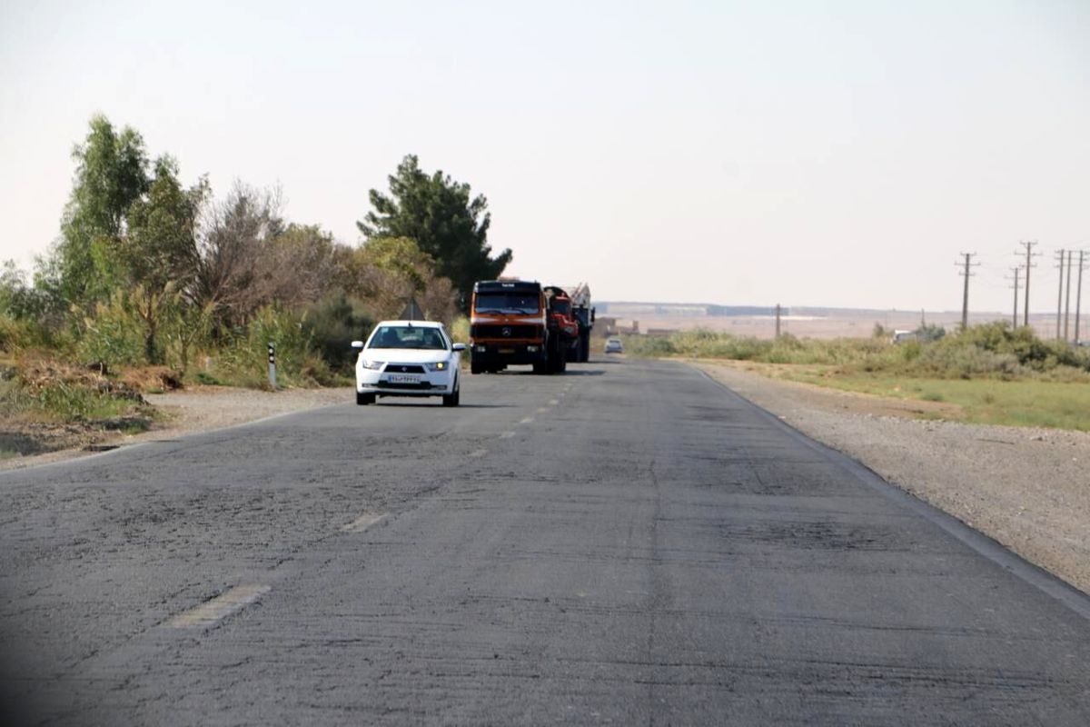 بازسازی و تعریض جاده خرمشهر - اهواز در دست اجرا است