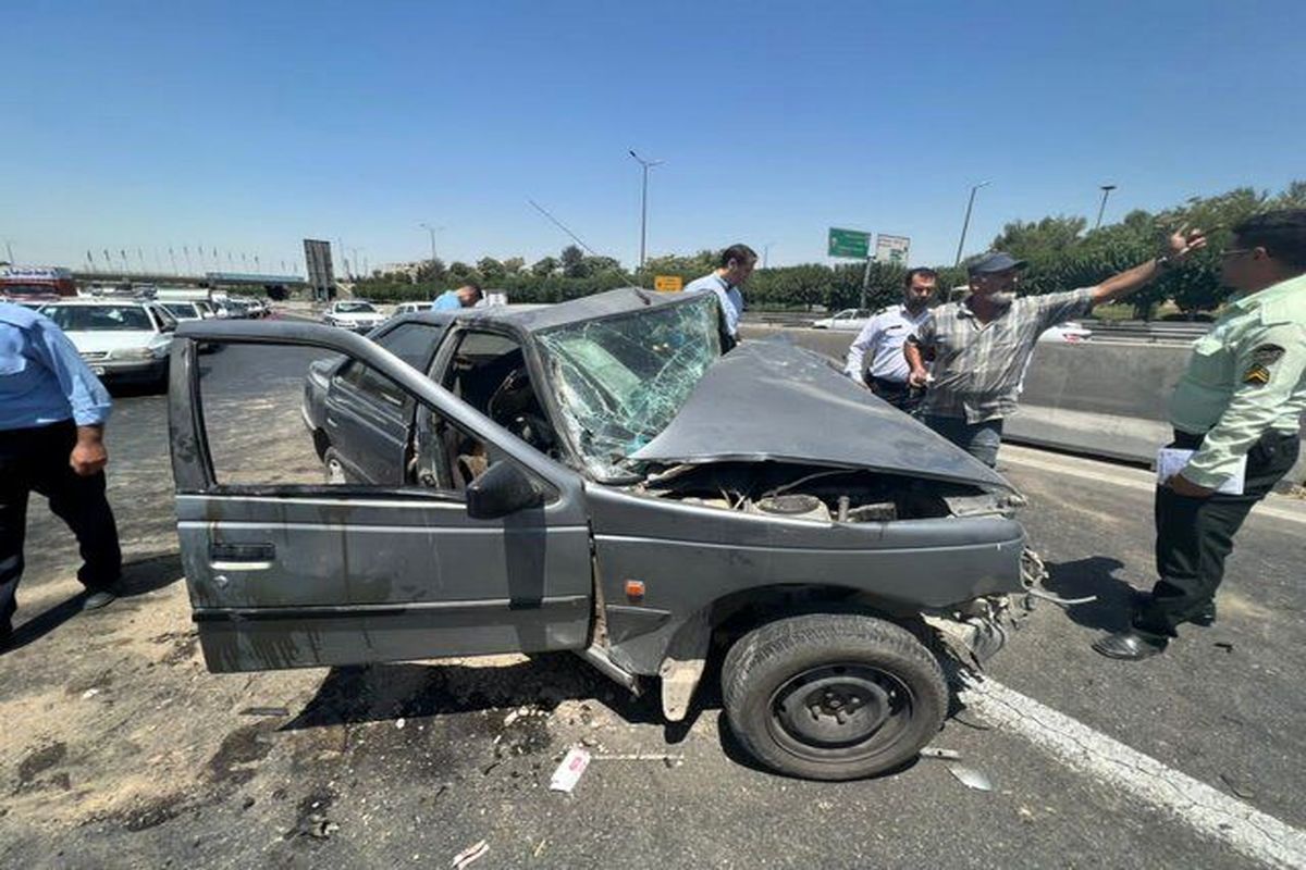 مصدومیت ۵ نفر در واژگونی خودرو در جاده نیشابور- سبزوار