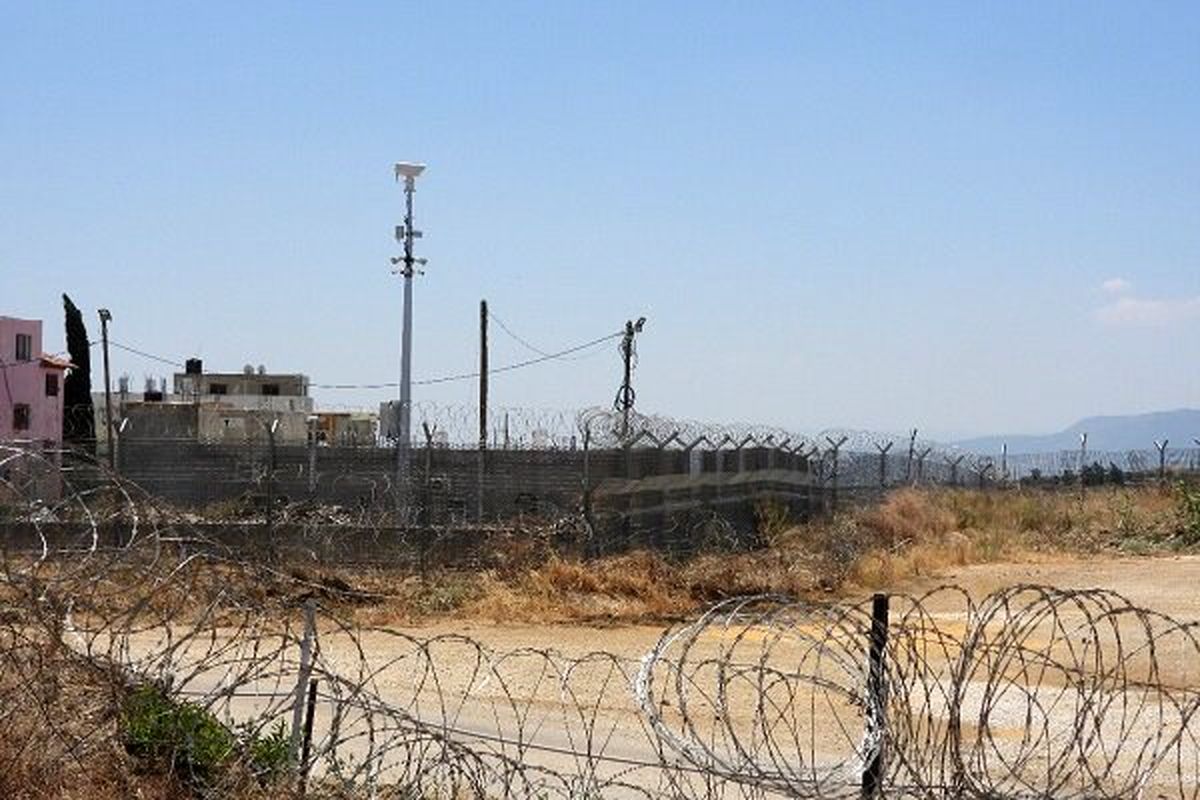 نصب دوربین‌های جاسوسی رژیم صهیونیستی در مرز لبنان