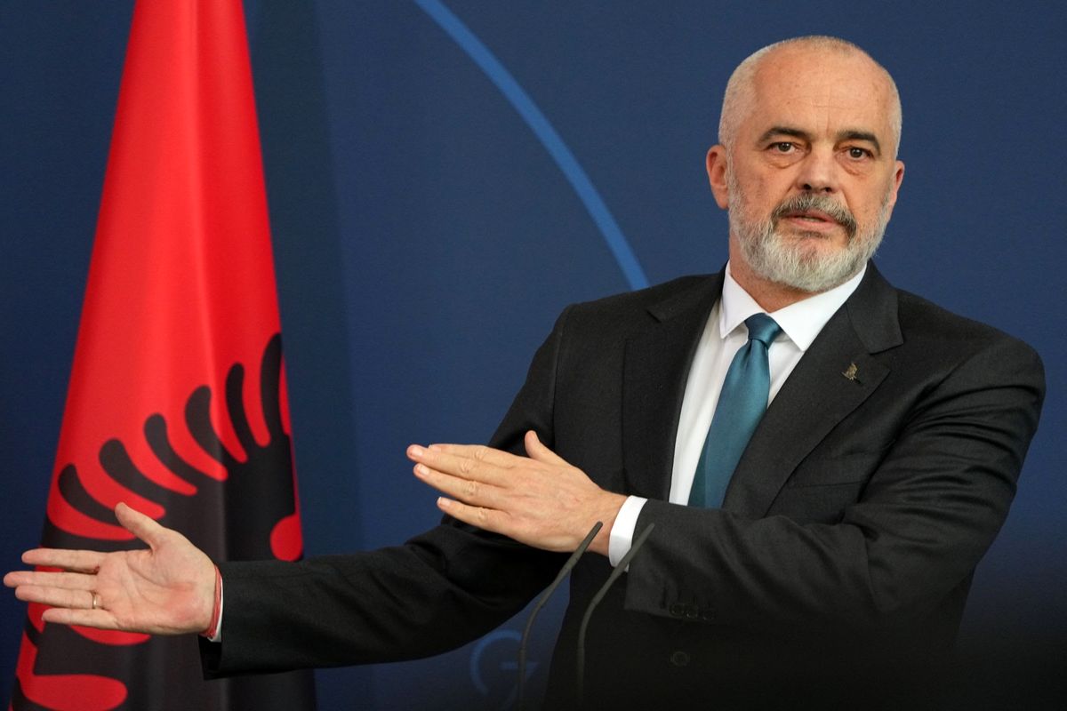 هشدار نخست‌وزیر آلبانی به گروهک تروریستی منافقین
