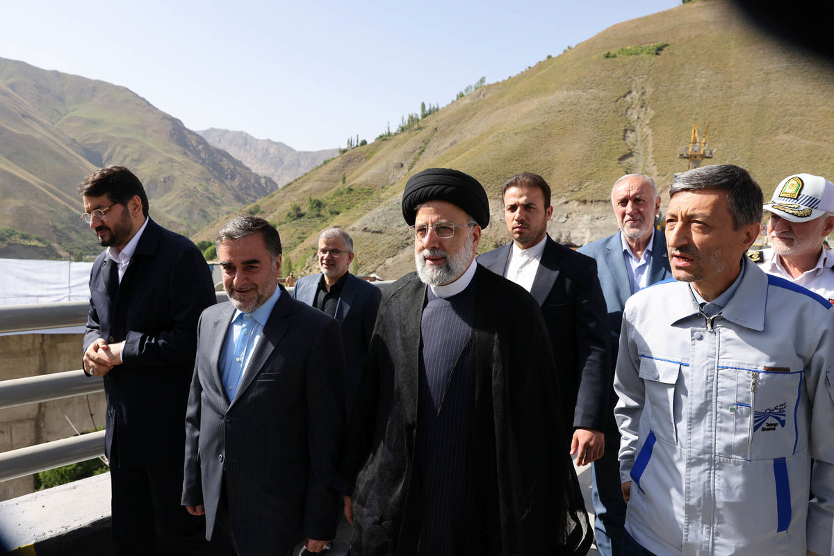رئیس جمهور : عزم، تلاش فناورانه، هنر، دانایی و توانایی ملت ایران در احداث قطعه دوم آزادراه تهران-شمال به نمایش درآمده است
