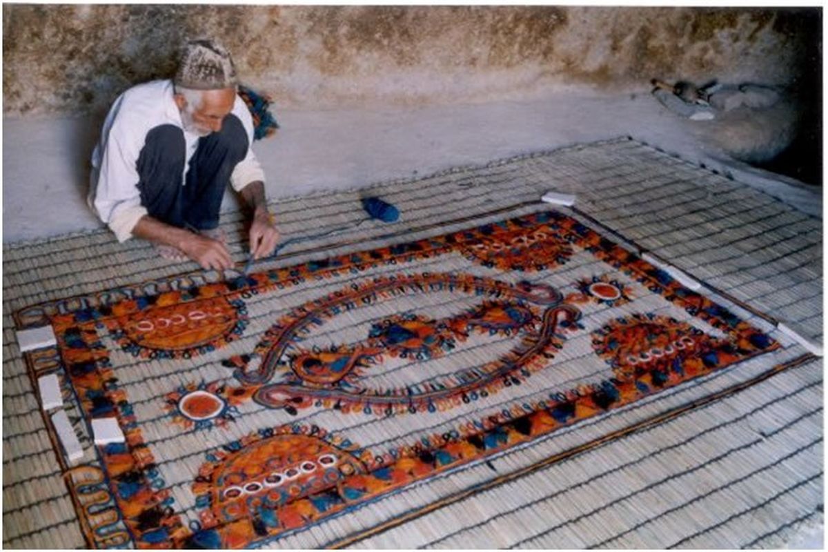 صدور و تمدید ۵۵۸ مجوز در حوزه صنایع‌دستی گلستان