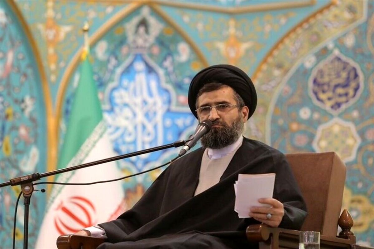 حسینی قمی: عالمان سنّی در مدح امام علی (ع) کتاب نوشته اند ولی ما هنوز برای عید غدیر کم کاری میکنیم