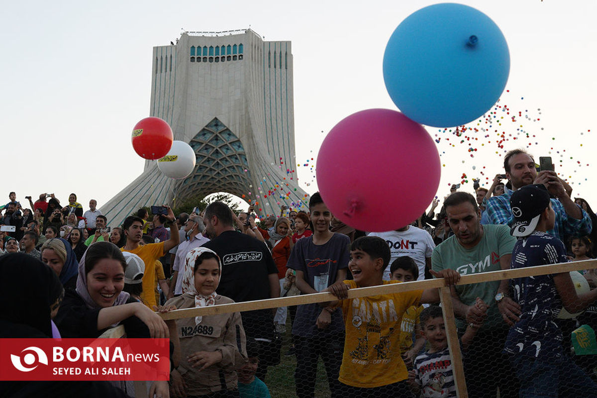 برگزاری جشن و میهمانی ۱۰ کیلومتری غدیر در تهران/ استقبال خانواده‌ها از مراسم