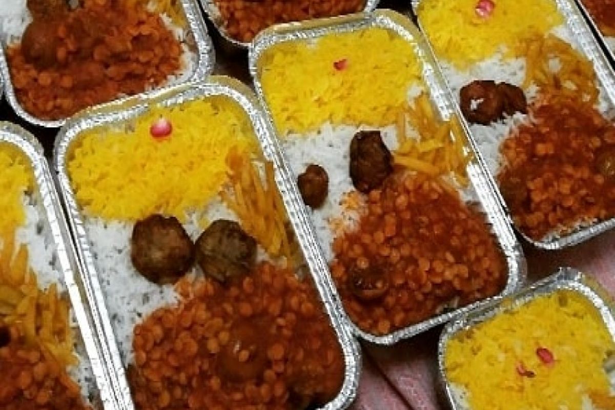 طبخ و توزیع ۱۰۰ هزار پرس غذا به شکرانه عید غدیر در ایلام