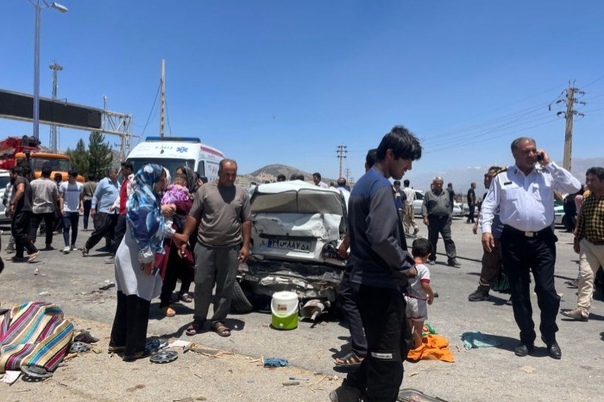 تصادف ۲۵ خودرو با بیش از ۳۰ کشته و زخمی در جاده یاسوج به شیراز