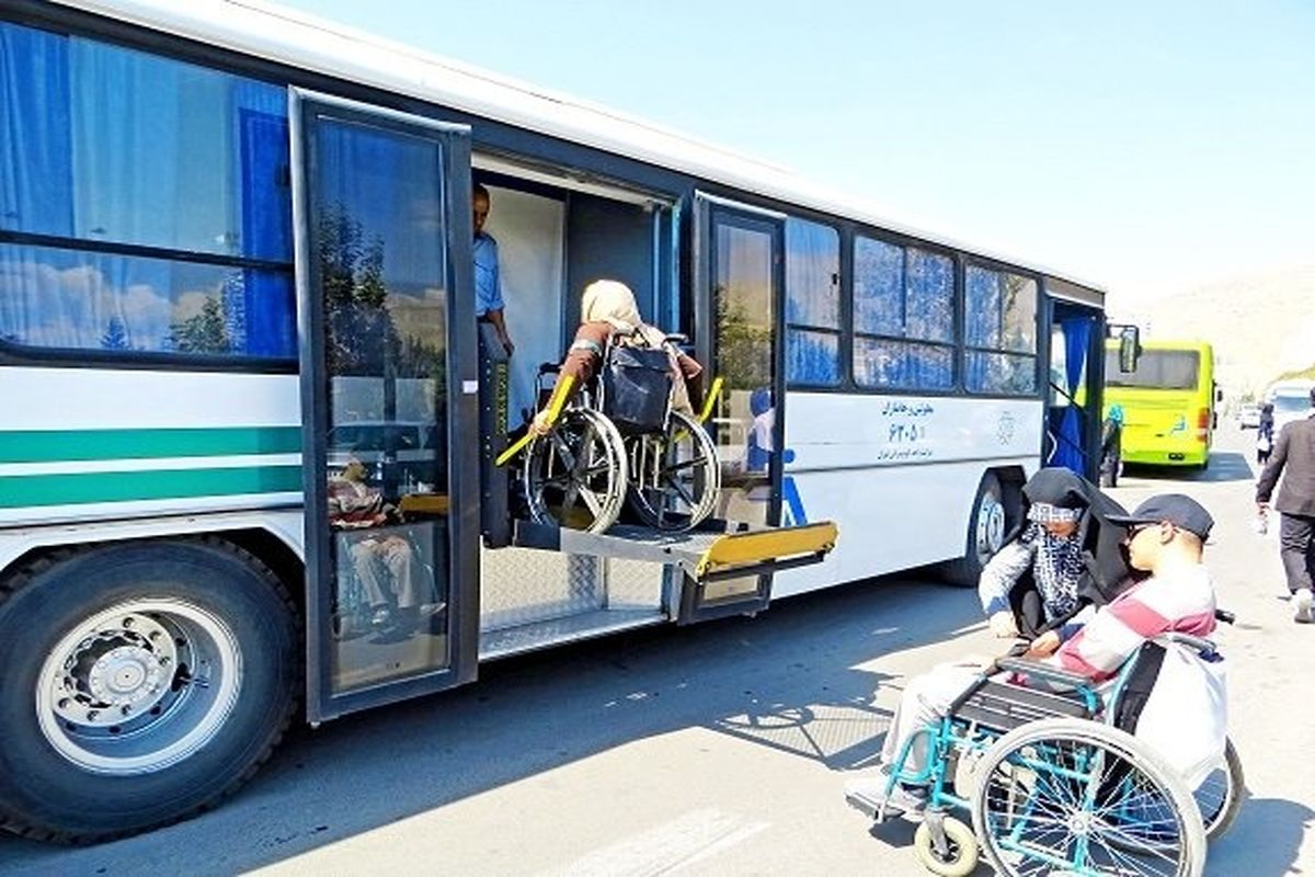 ۴۰ دستگاه اتوبوس  مخصوص افراد کم توان و ناتوان به ناوگان اتوبوسرانی اضافه می شود