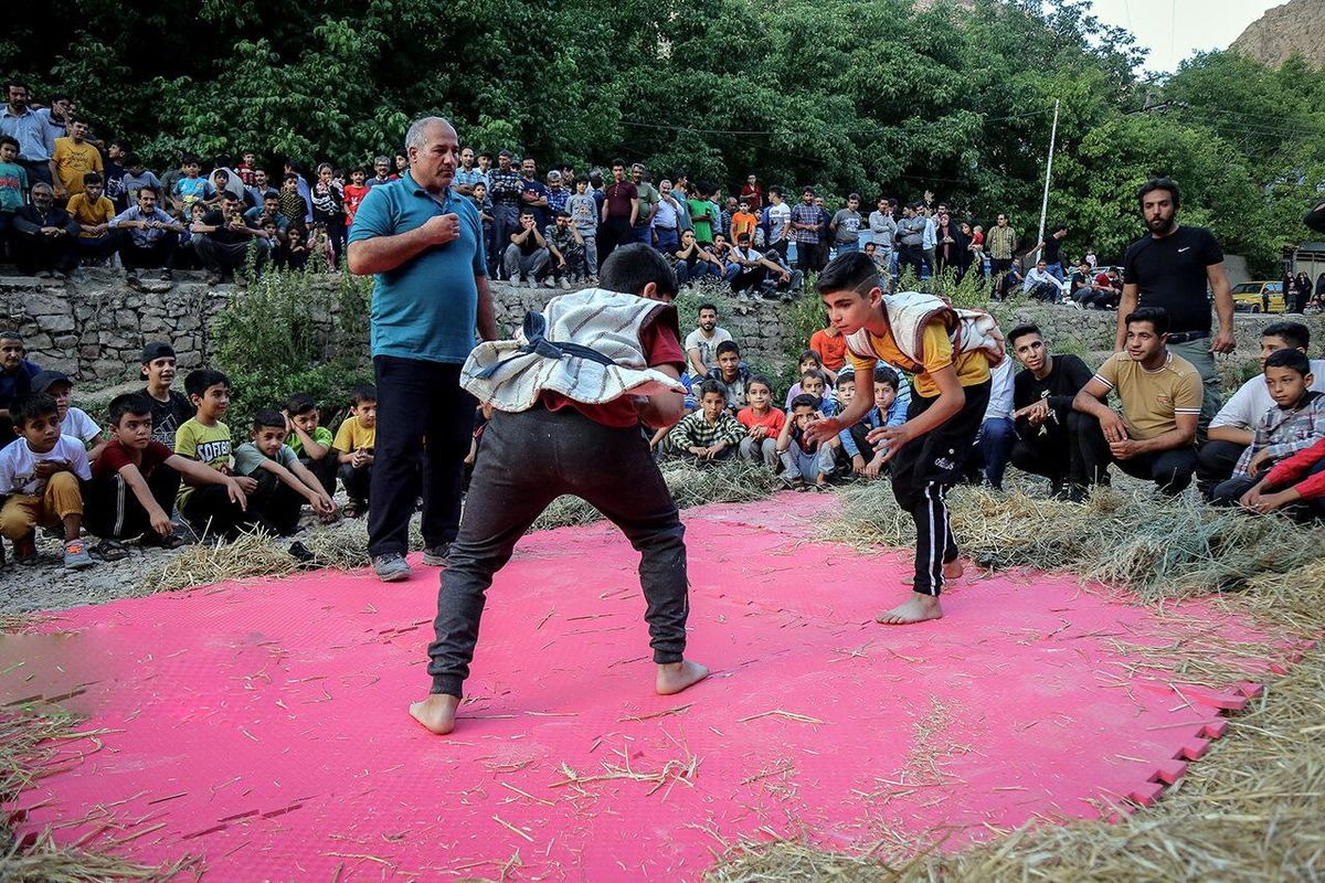 برگزاری جشنواره بازی‌های بومی محلی روستای اسفیدان