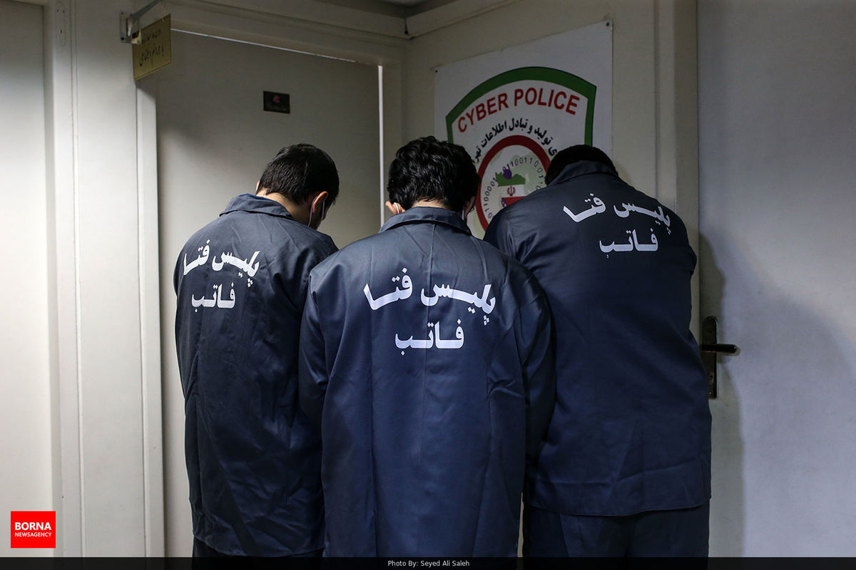 دستگیری ۷ نفر از اراذل و اوباش شهر تهران در خیابان خوش