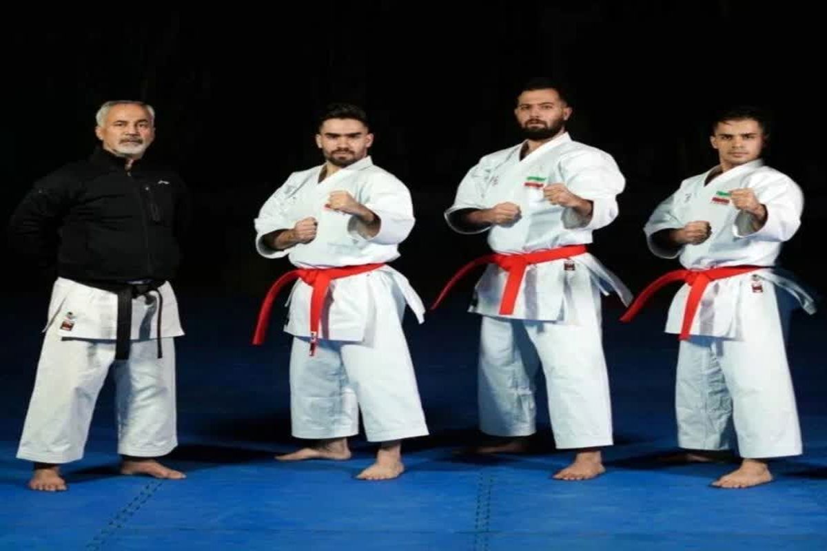 پرچم تیم ملی کاراته در  دستان ورزشکاران استان مرکزی