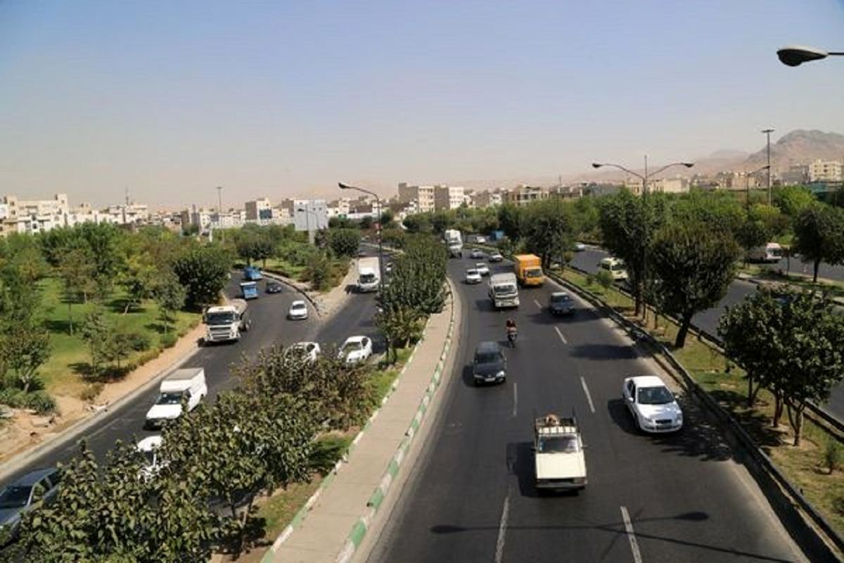 خلوتی معابر و بزرگراه های تهران در سومین روز تابستان