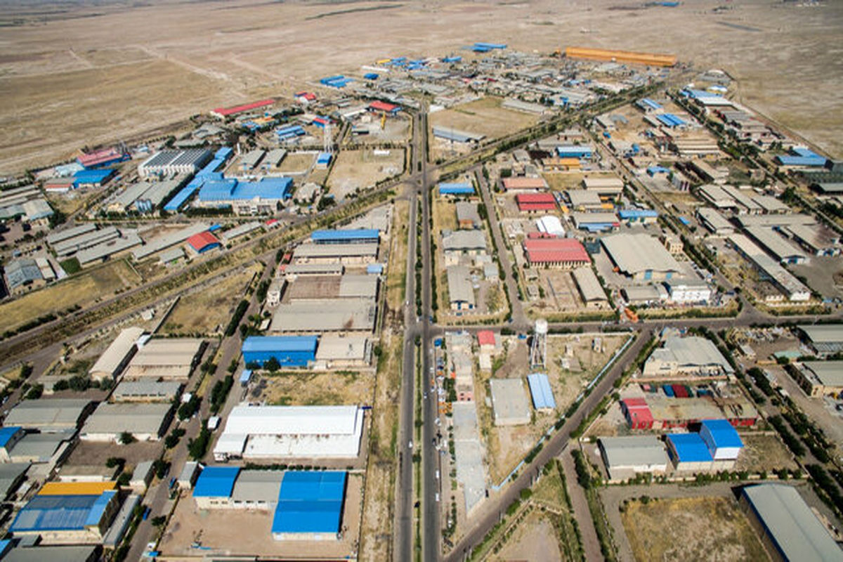 ایجاد یک ناحیه صنعتی در خراسان رضوی و توسعه یک شهرک صنعتی در آذربایجان شرقی