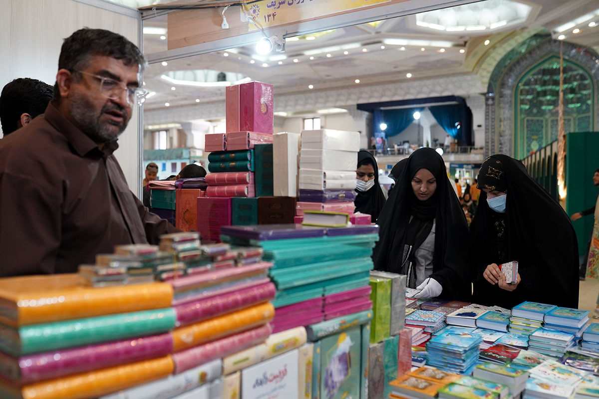 چاپ سالانه ۶۰ کتاب با موضوع دفاع مقدس در زنجان