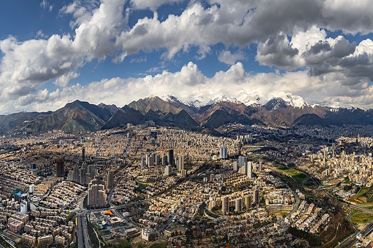 آسمان تهران طی چند روز آینده صاف است / بارش  پراکنده در ارتفاعات شمالی استان تهران