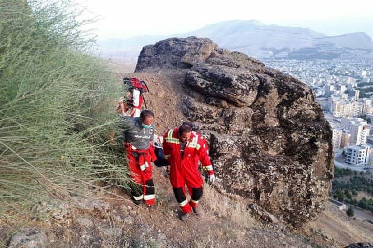 جان باختن یک مرد  ۳۲ساله در پی سقوط از ارتفاعات مخمل کوه خرم آباد