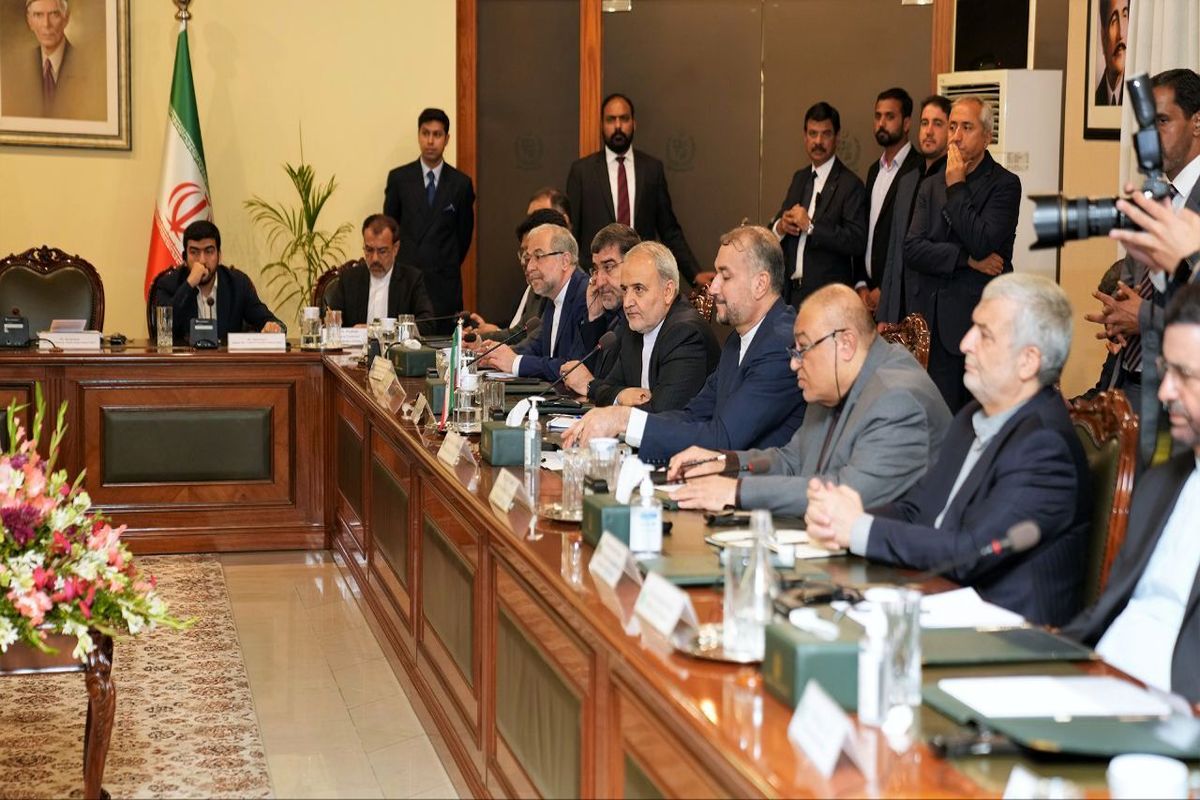گسترش همکاری‌های ایران و پاکستان محور گفت‌وگوهای وزرای خارجه دو کشور