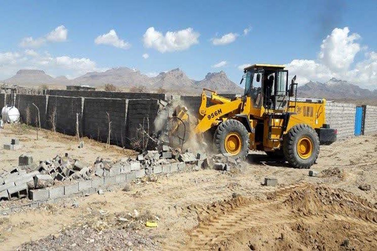 رفع تصرف ۱۲۰ میلیاردی اراضی ملی در شهرستان بستکِ استان هرمزگان