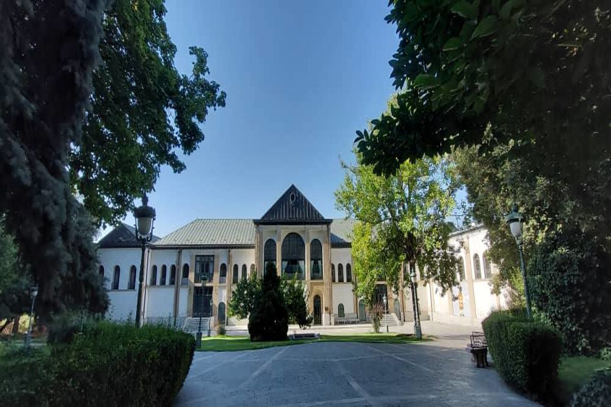 برپایی نمایشگاه «مشروطه، از تهران تا صاحبقرانیه» در باغ تاریخی نیاوران
