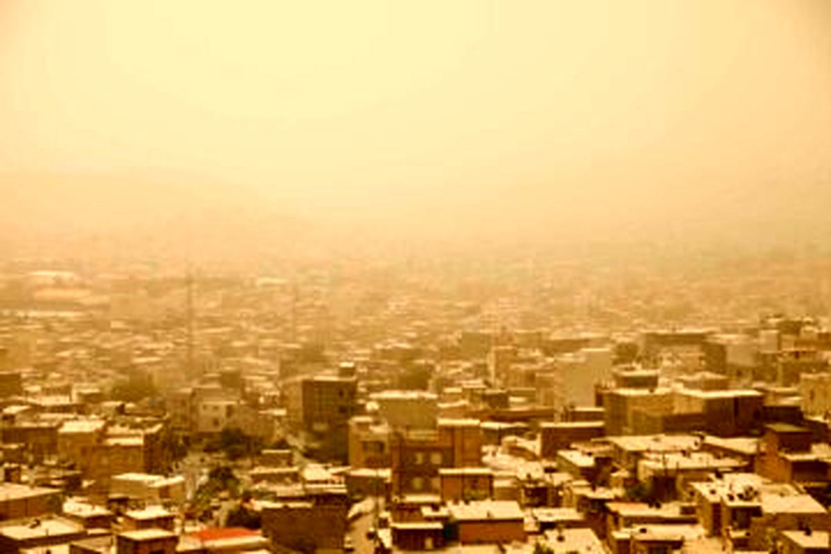 گرد و غبار همچنان مهمان شهرهای استان مرکزی