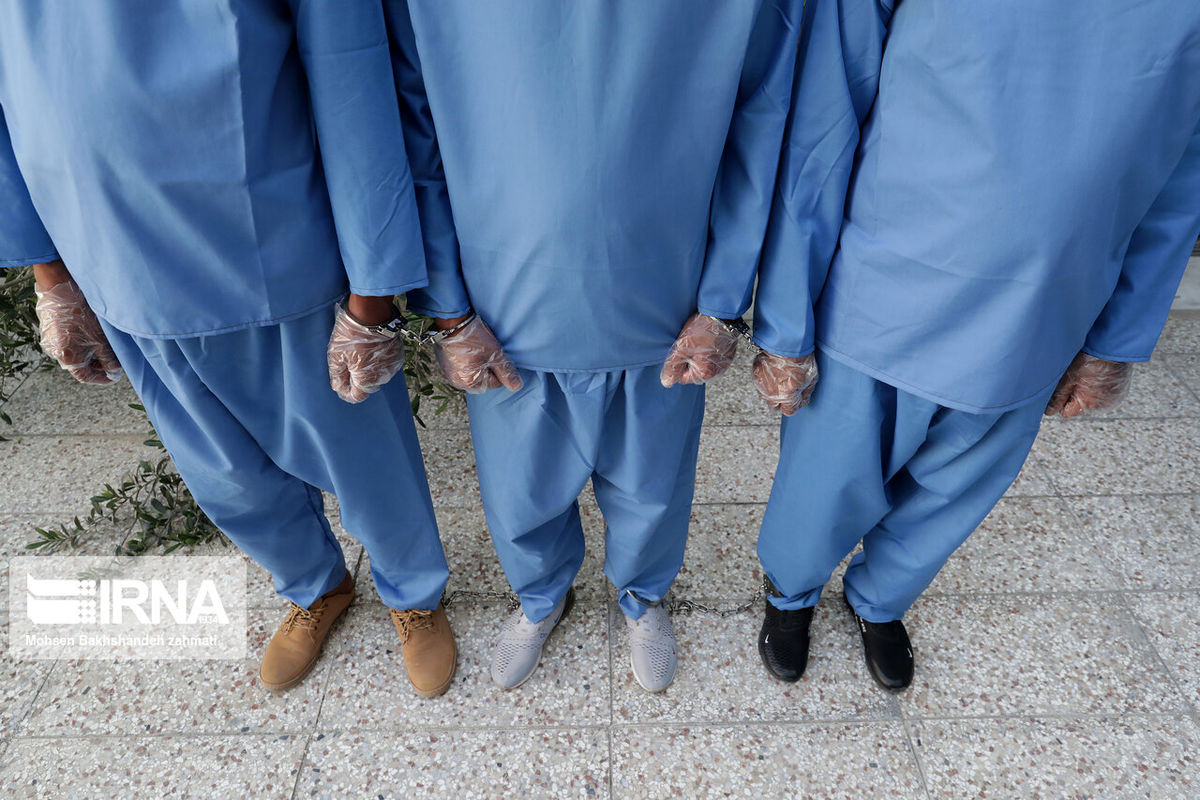 سارقان اماکن خصوصی در قم دستگیر شدند