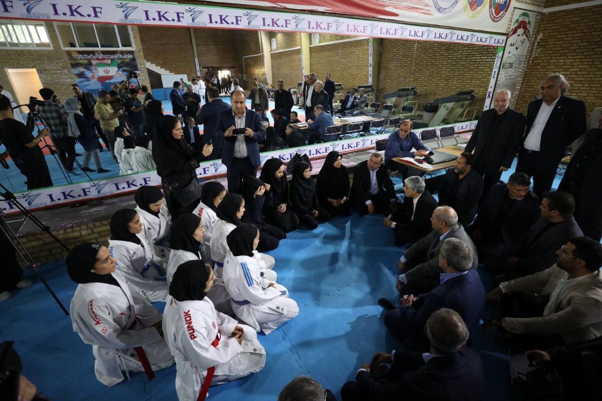 بازدید کیومرث هاشمی و محمودخسروی وفا  از اردوی آماده سازی تیم ملی کاراته