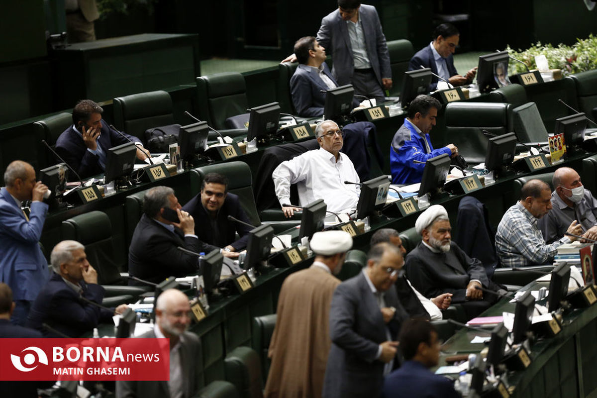 موافقت نمایندگان با بررسی لایحه عفاف و حجاب براساس اصل ۸۵ قانون اساسی