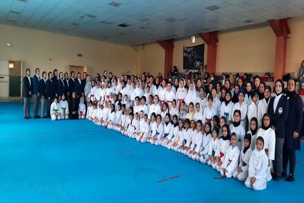 برگزاری مسابقات کاراته سنتی قهرمانی بانوان استان در گرگان