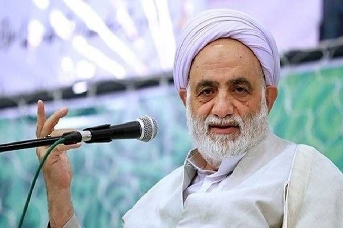 قرائتی: علم مفید همراه با مهارت به نسل آینده آموزش داده شود