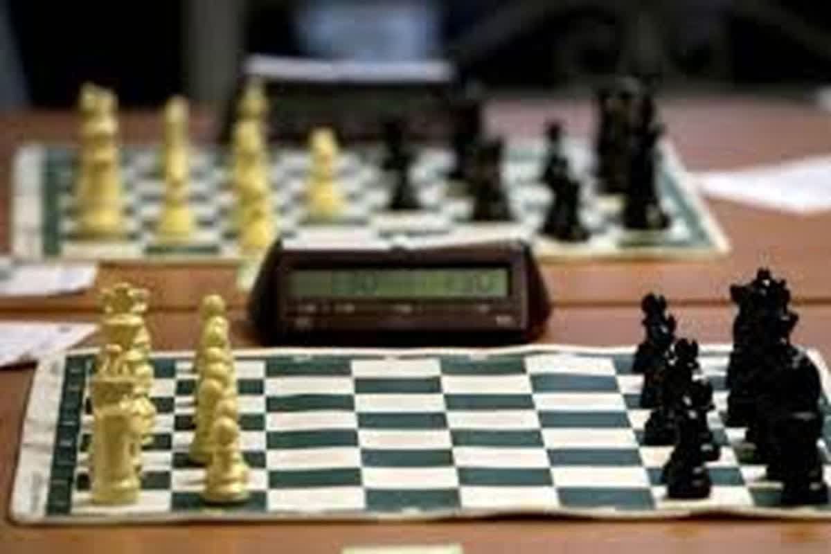 رقابت های شطرنج جام قزوین با رقابت شطرنج بازان آغاز شد