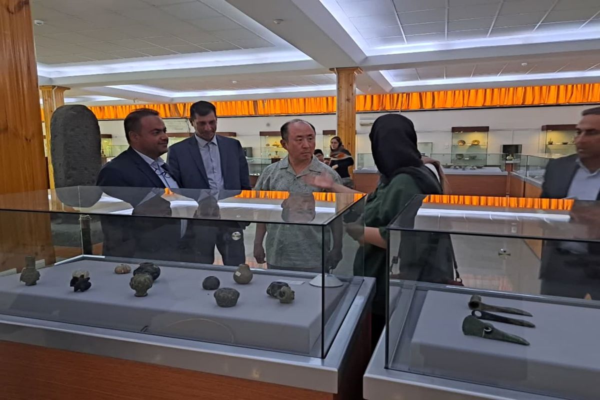 بازدید سفیر کره جنوبی از جاذبه‌های گردشگری و تاریخی شهر ارومیه