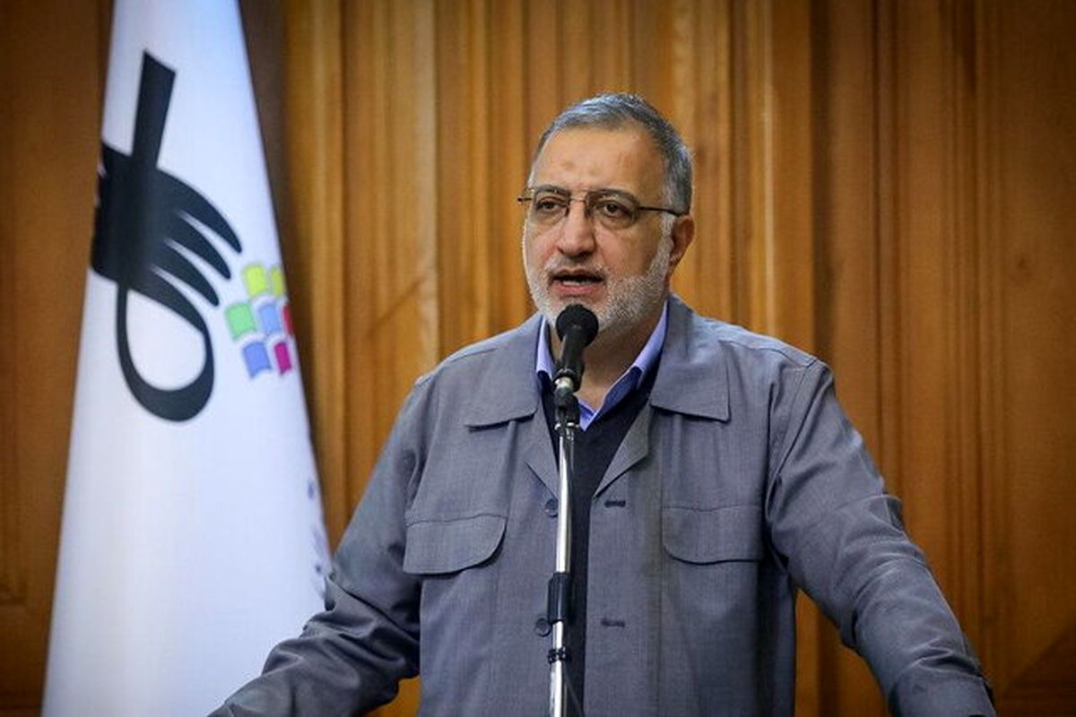 شهردار تهران در  صحن علنی شورای شهر به دو سوال پاسخ داد
