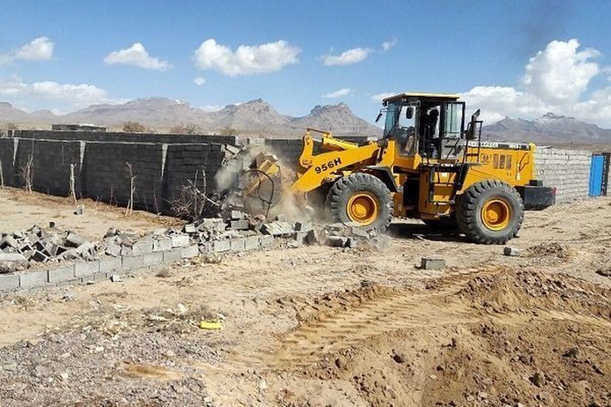 تخریب بیش از ۲۰۰ ساخت و ساز غیرمجاز در غرب تهران