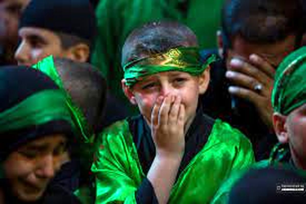آیا گریه برای امام حسین (ع) بر کودکان اثر منفی می‌گذارد؟
