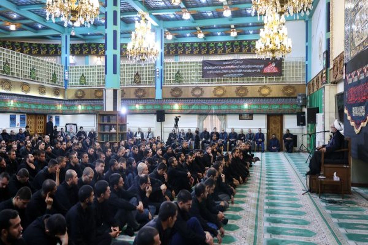 برگزاری آیین شب شام غریبان به میزبانی رئیس جمهور در مسجد سلمان فارسی