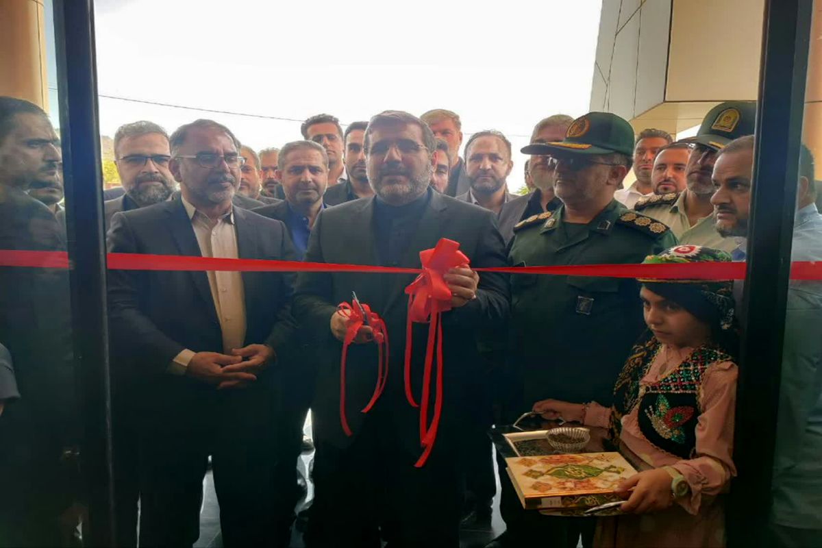 افتتاح کتابخانه مرکزی خرم آباد با حضور وزیر فرهنگ و ارشاد اسلامی