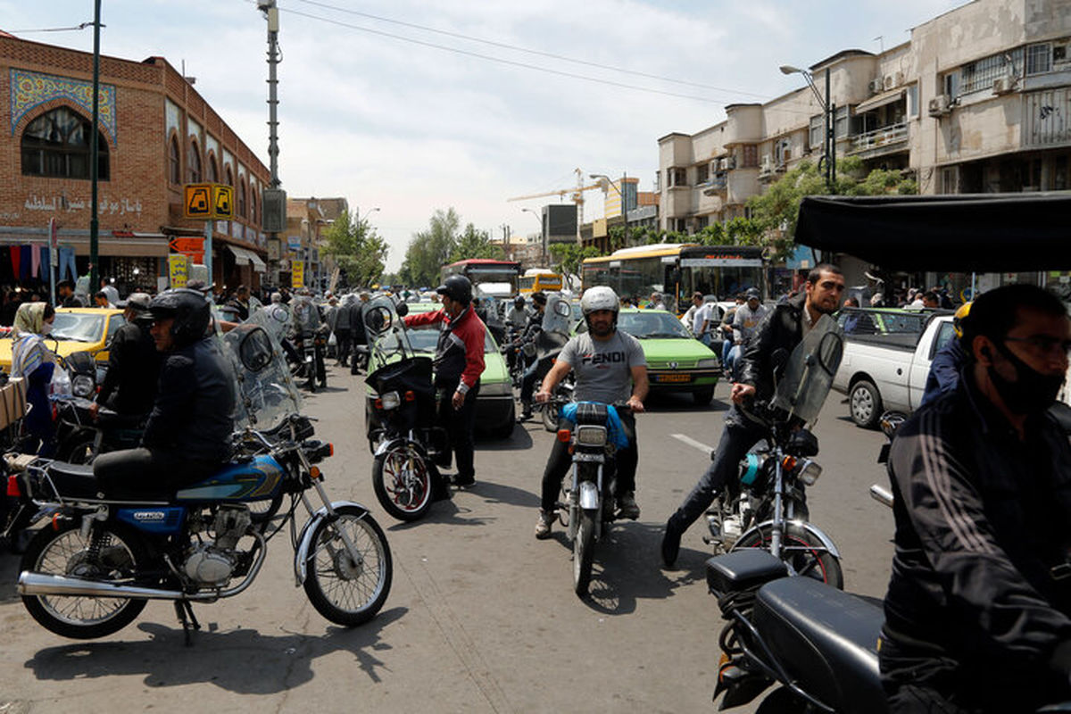 سهم موتور سیکلت ها و کامیون ها در آلودگی هوای تهران ۷۰ درصد است